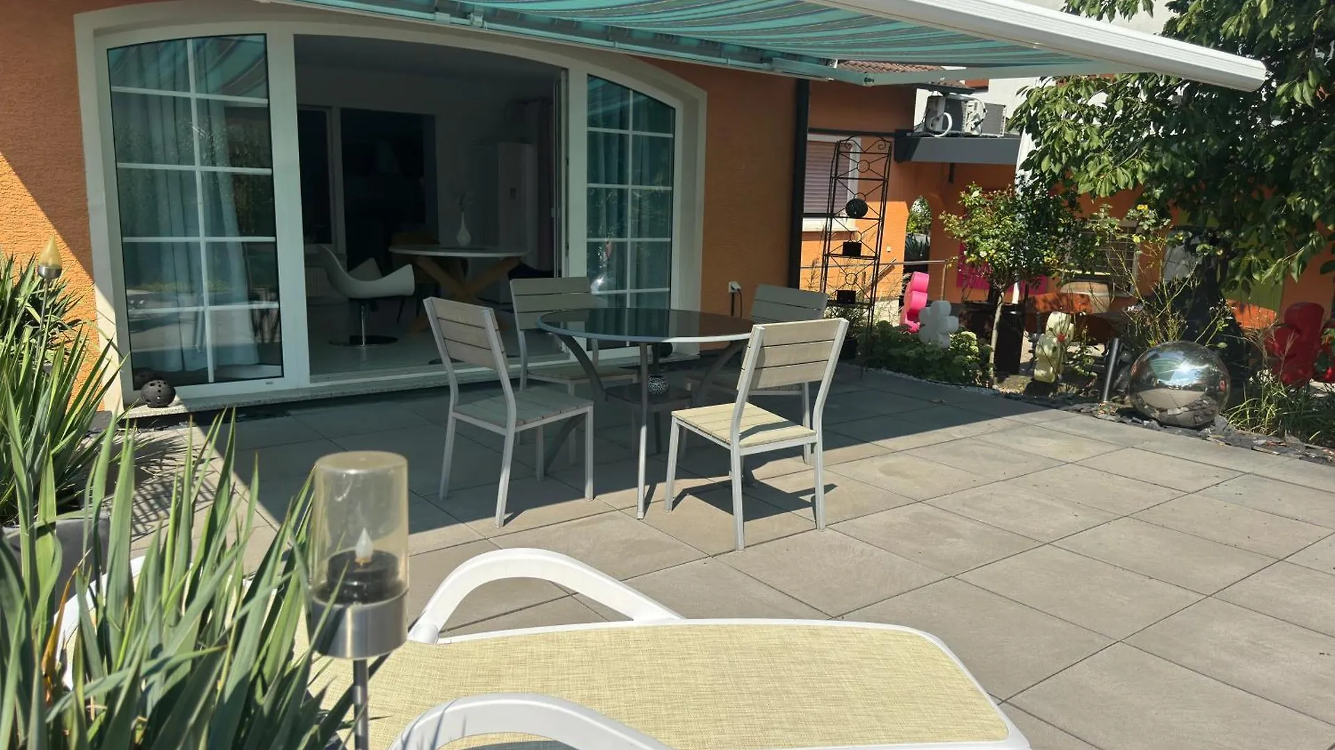 B&B'S Im Aischgrund Adelsdorf 0*,  Germany