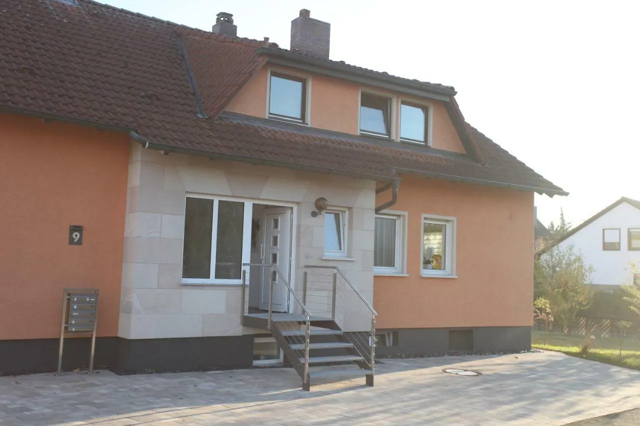 B&B'S Im Aischgrund Adelsdorf 0*,