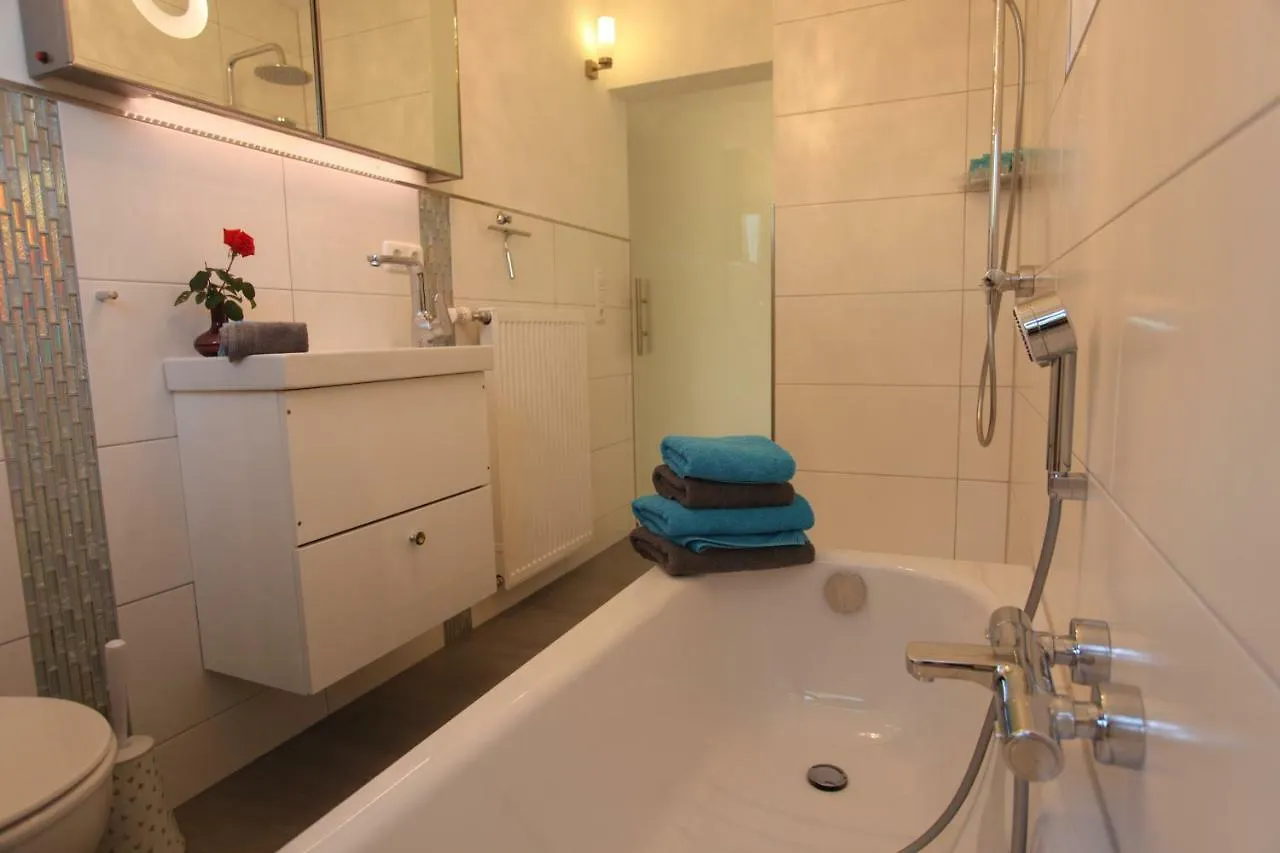 B&B'S Im Aischgrund Adelsdorf Apartment
